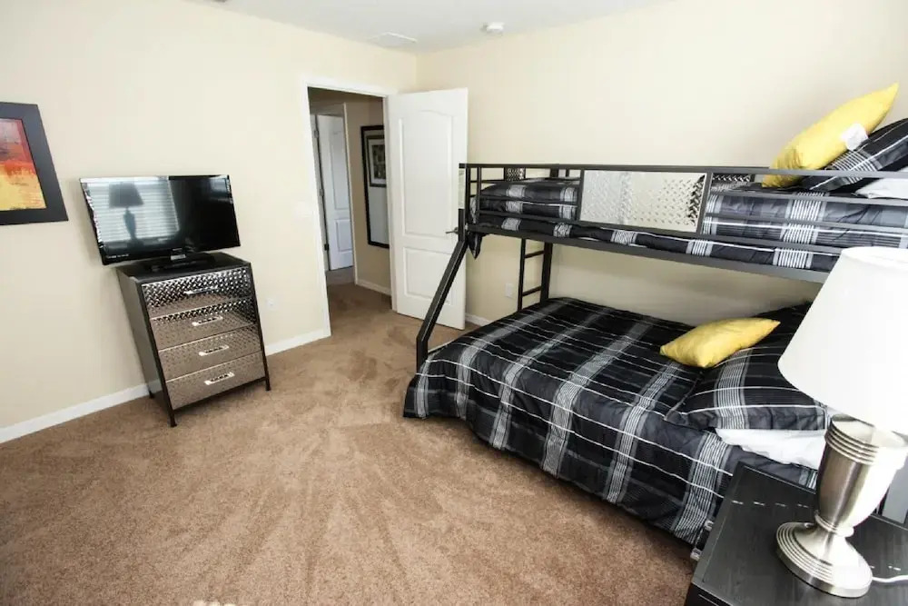 3041 Paradise Palms
