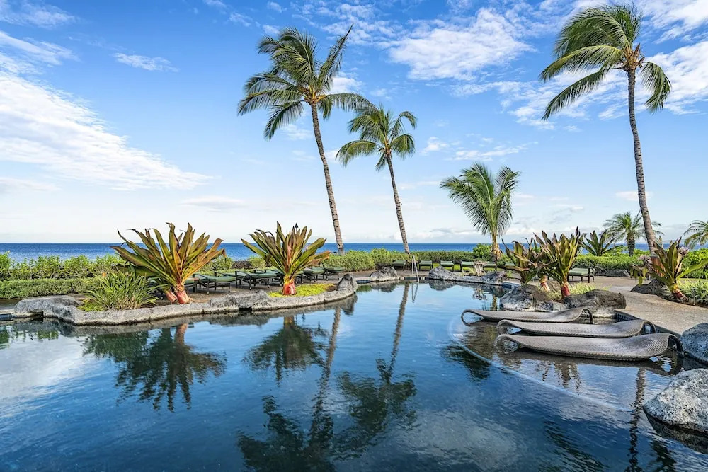 Hali'i Kai at Waikoloa 2b 2 Bedroom Condo by RedAwning