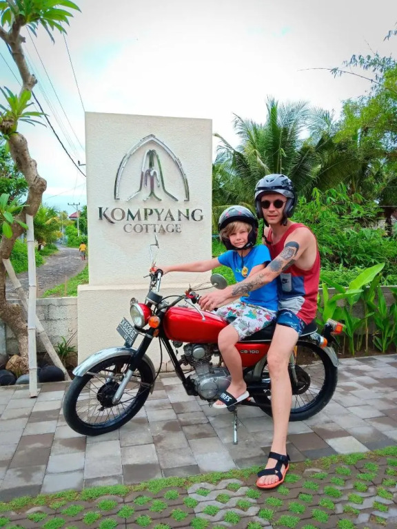 Kompyang Cottage