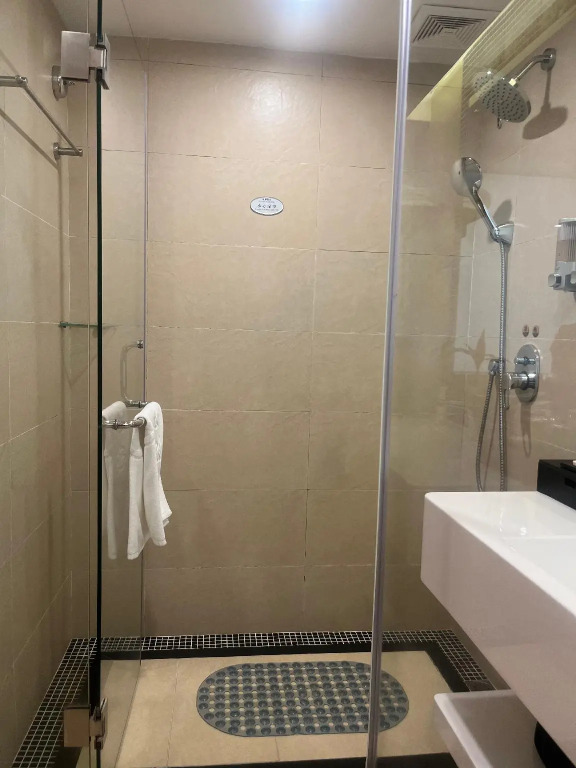 Shenzhen Luohu Lotus Hotel