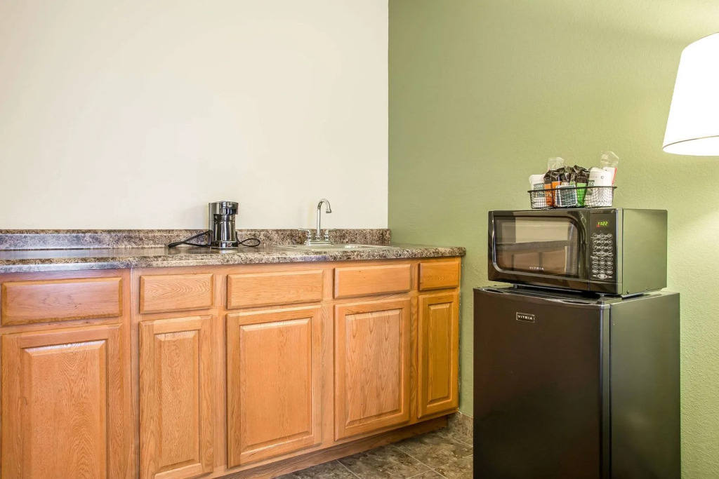 Quality Inn & Suites Marinette