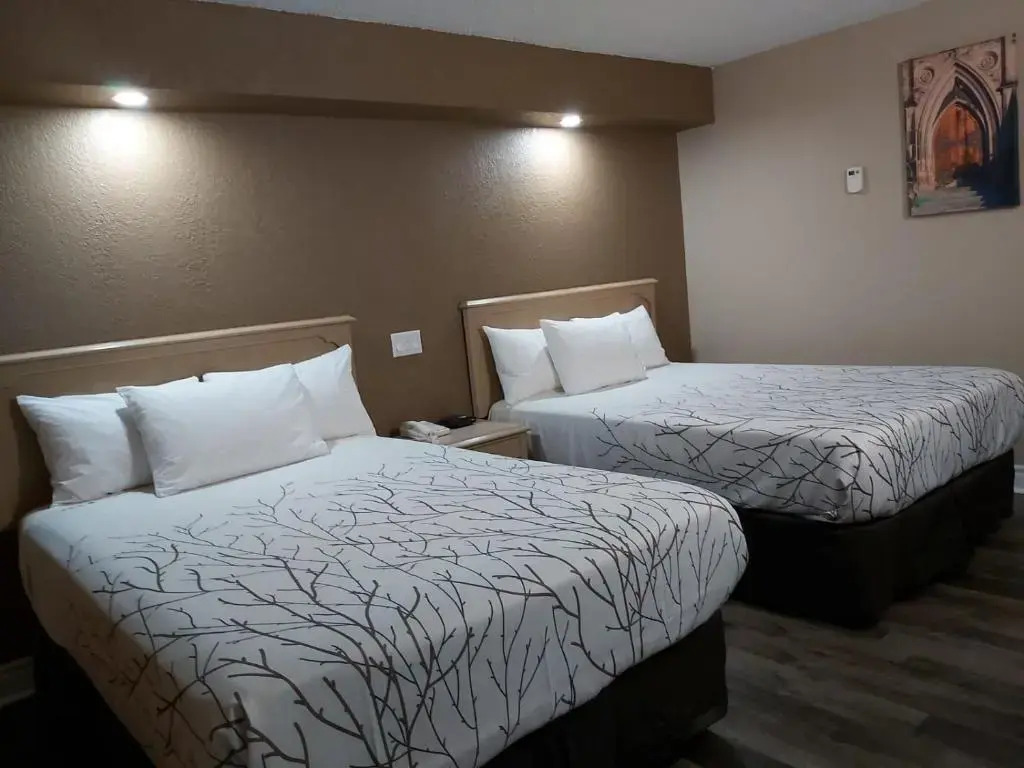 Arnprior Motor Inn
