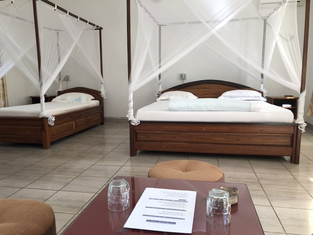 Hotel Restaurant Les Cocotiers Morondava