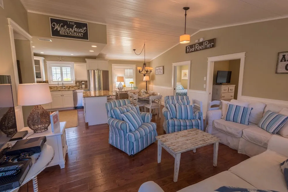 Cabana Breeze Apartment 4