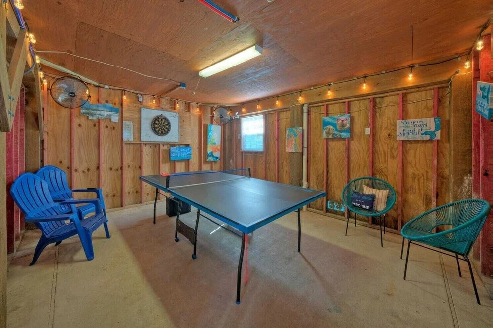 Private Pool, Large Yard, Game Room, Balcony South By Sunkissed by Avantstay