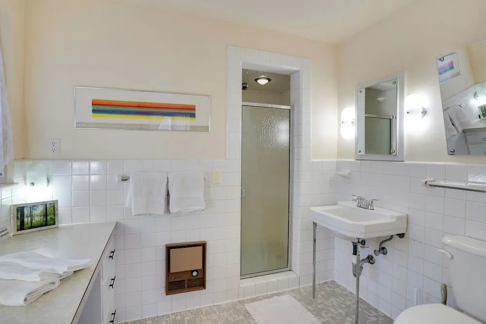 15 Mi to Downtown Minneapolis: Retreat on 5 Acres