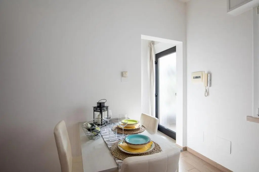 Bilocale con giardino a 200mt dal mare