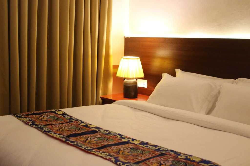 Three Jewels Boutique Hotel