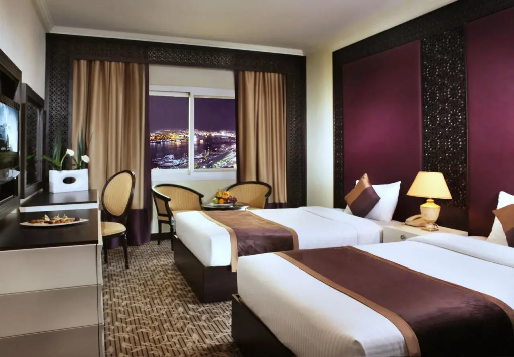 Carlton Tower Hotel