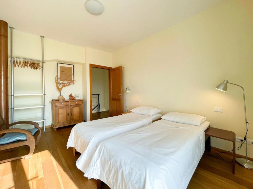 Amazing apartment in Belvedere Ostrense with garden