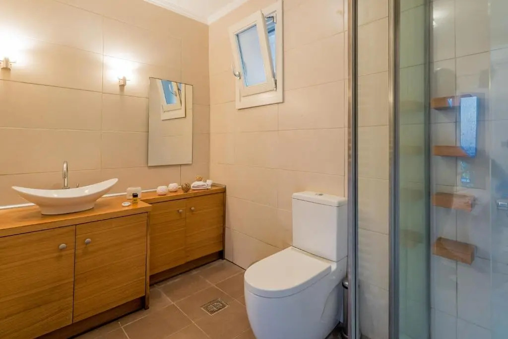 Astarte Villas - Asante 5 Bedroom Villa with Private Pool
