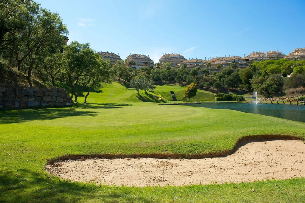 Elviria Hills Living