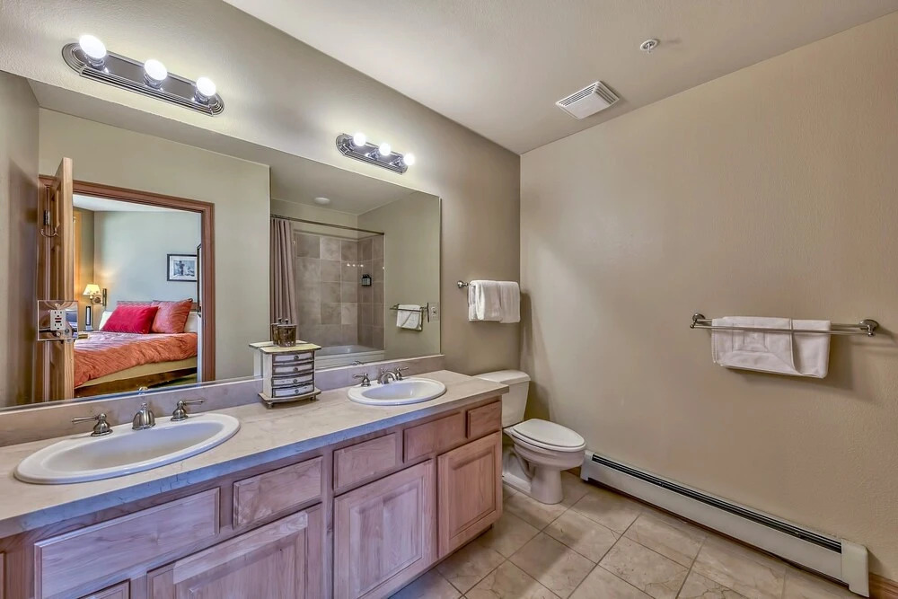 Luxury Three Bedroom Kirkwood Condo Steps From Chair Six 3 Bedrooms 2