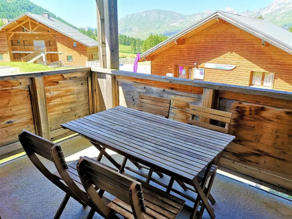 Appartement Le Dévoluy-Agnières-en-Dévoluy, 2 pièces, 6 personnes - FR-1-504-86