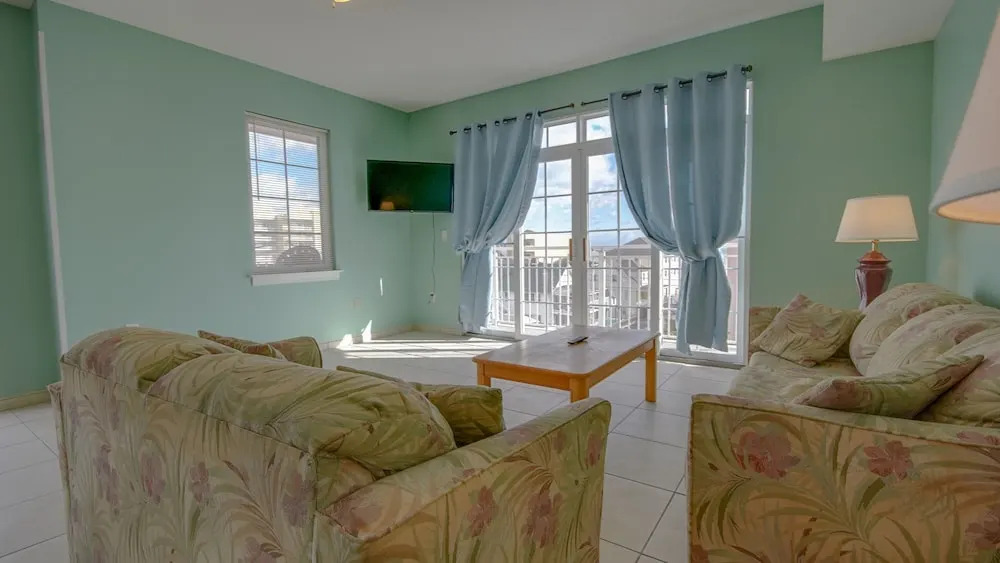 Americana Princess Suites/Condos