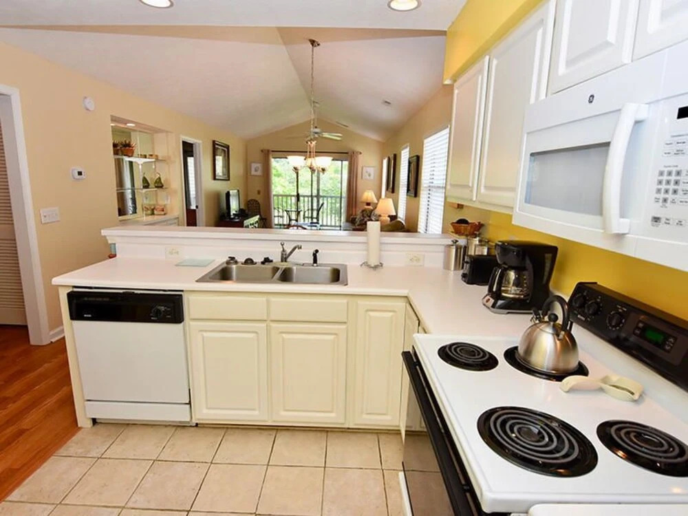 #19h L/O True Blue 2 Bedrooms 2 Bathrooms Condo