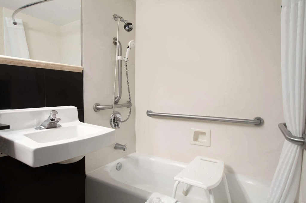 Days Inn by Wyndham Concord