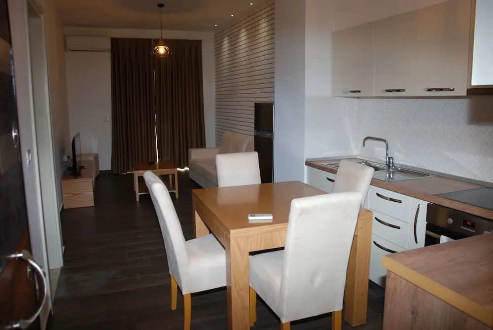 Sunrise Luxury Apartments