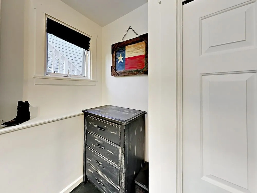 2BR Center Park City Condo by RedAwning