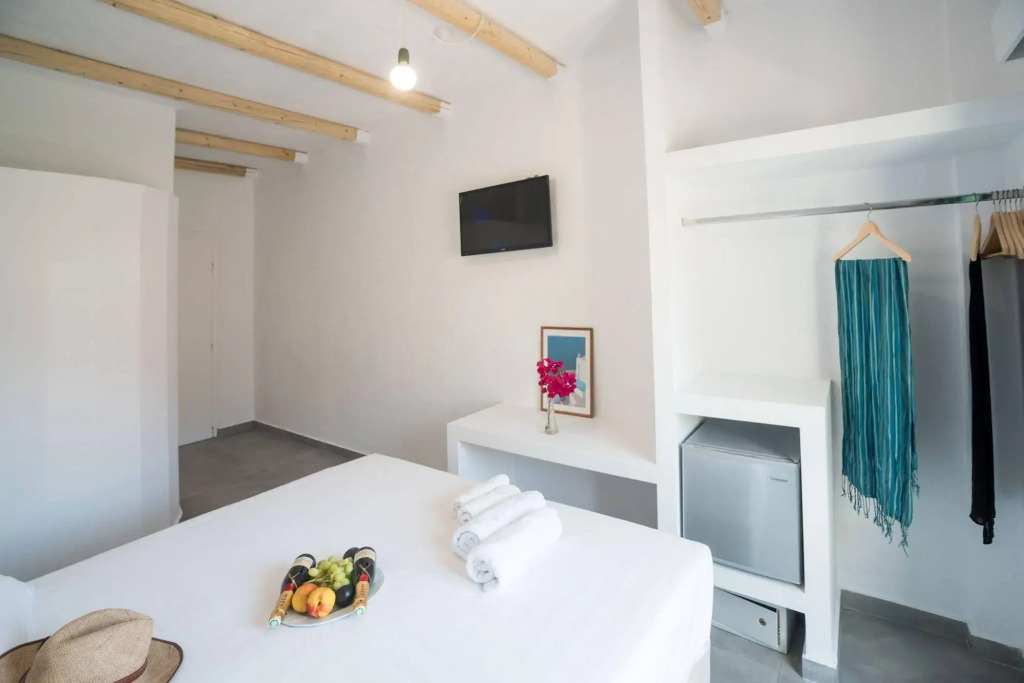 Ifestia Hotel
