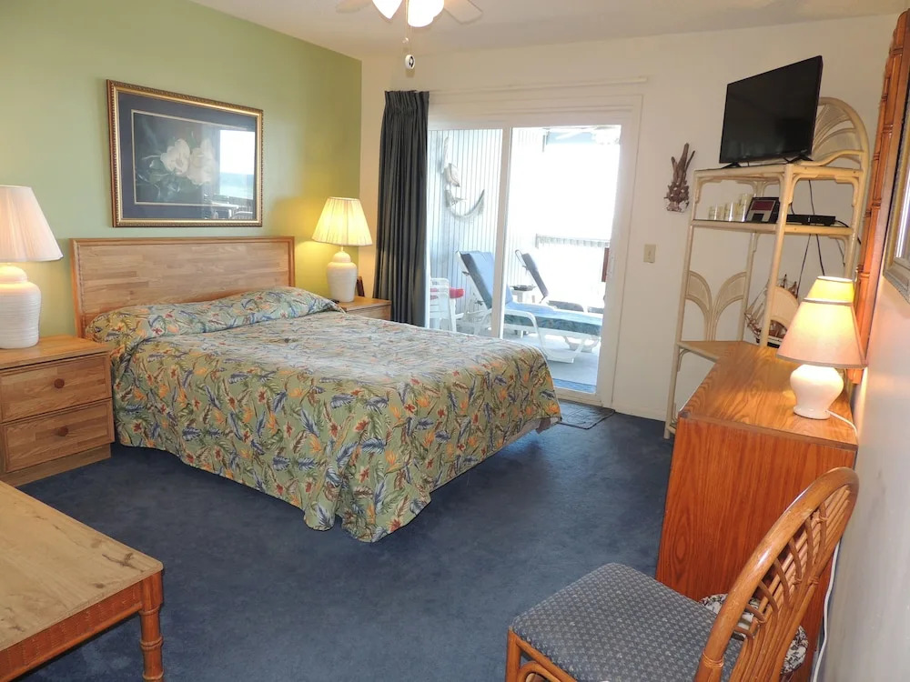 Windy Shores I #103 Ocean Front