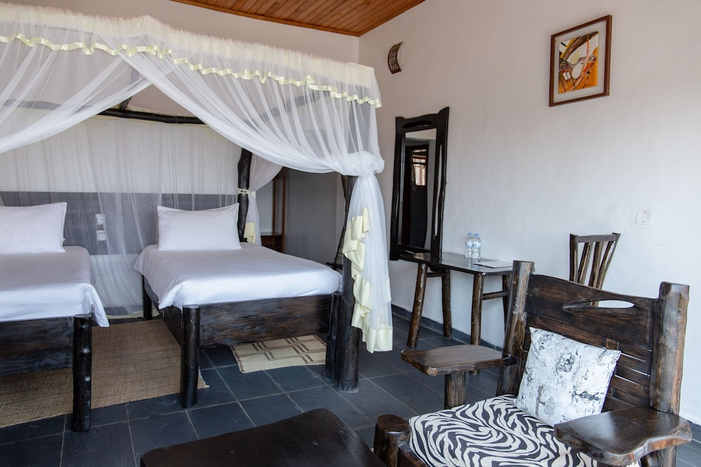Serene Lake View Lodge in Kayove, Rwanda