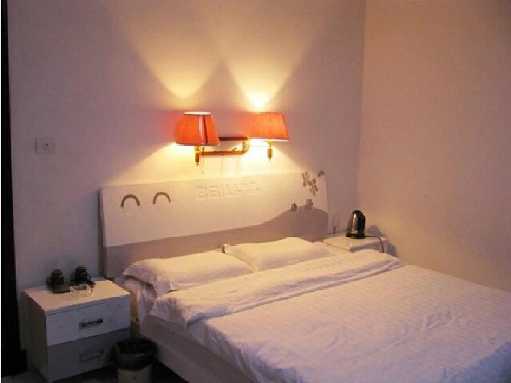 Huayin Jinbo Hotel