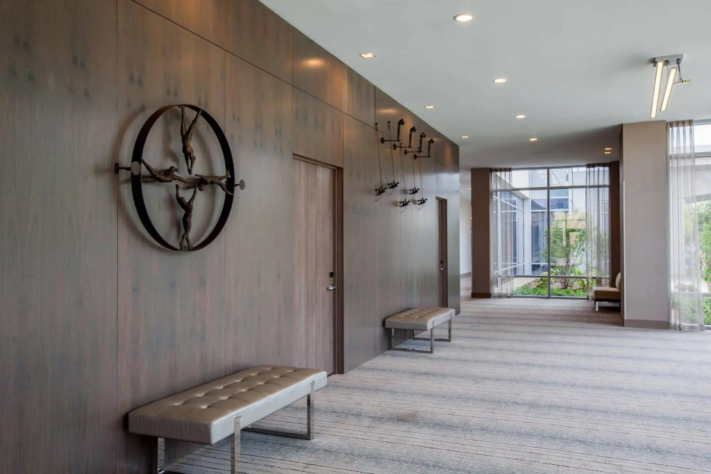 Holiday Inn Cleveland Clinic by IHG