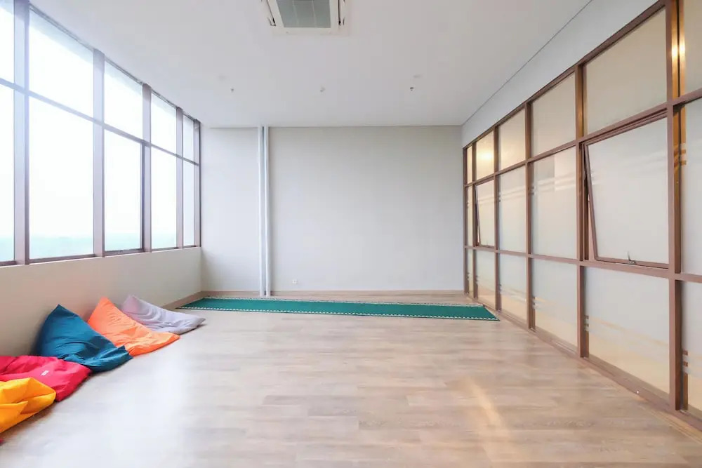 Homey And Minimalist 1Br Royal Sentul Park Apartment