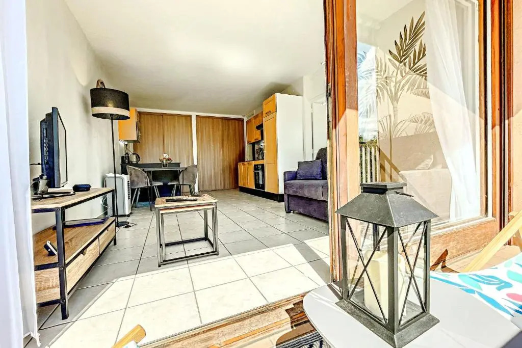 Annecy 1 Bedroom Apt with Balcony