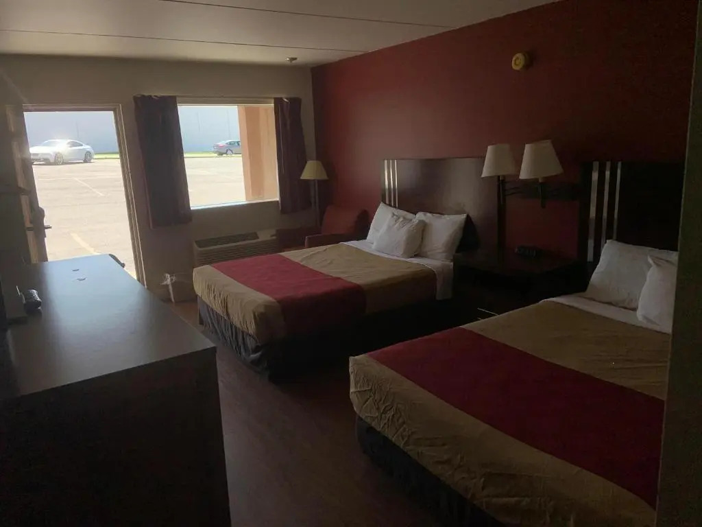 Kings Inn Motel
