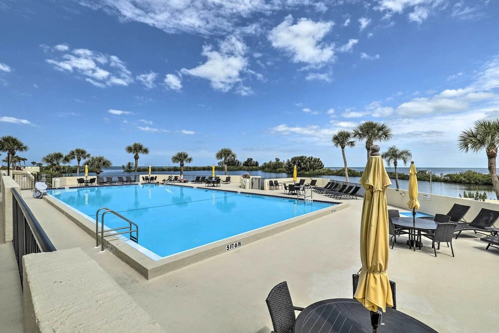 Modern Waterfront Hudson Condo w/ Resort Pool!