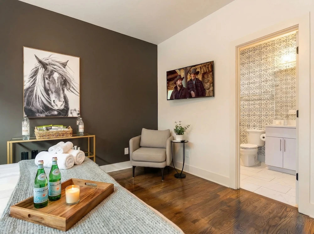 8 Minutes To Downtown Nashville Wifi And Workspace