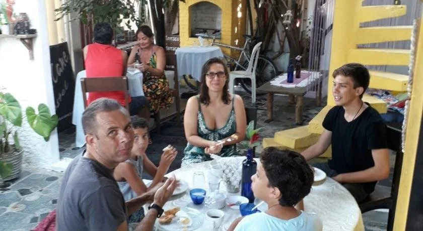 Roses hostel e pousada