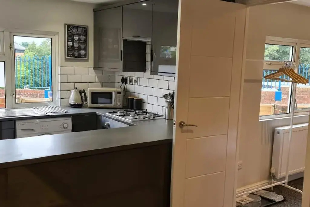 Morris Lodge, Southampton - 1 Bedroom, Free Wifi & Parking