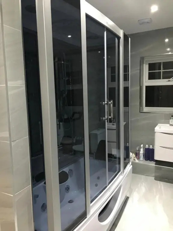 Apartment in Edgware with 2 Double Bedroom