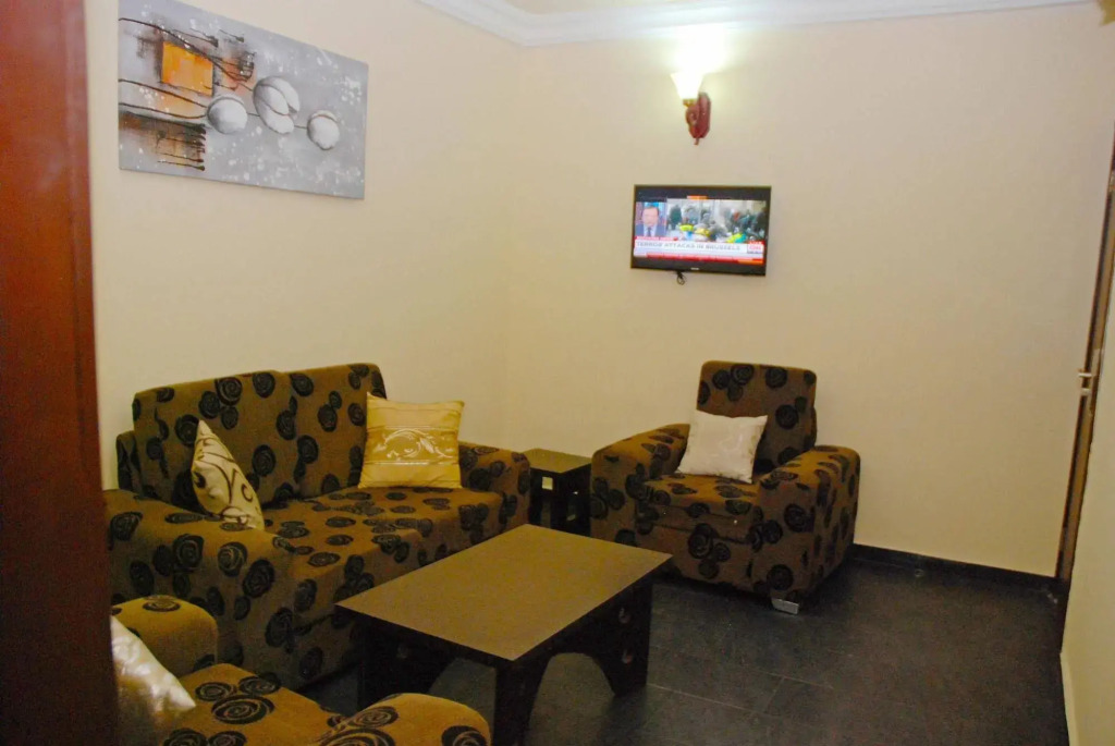 Lucky Sunshine Hotel