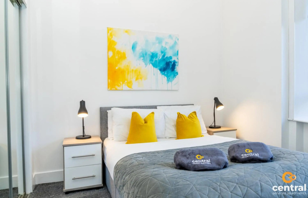 2 Bedroom Apartment by Central Serviced Apartments - Sandeman Street - FREE Street Parking