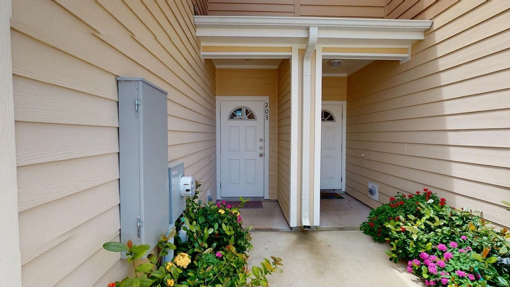 The Chic 3 Bedroom Townhouse