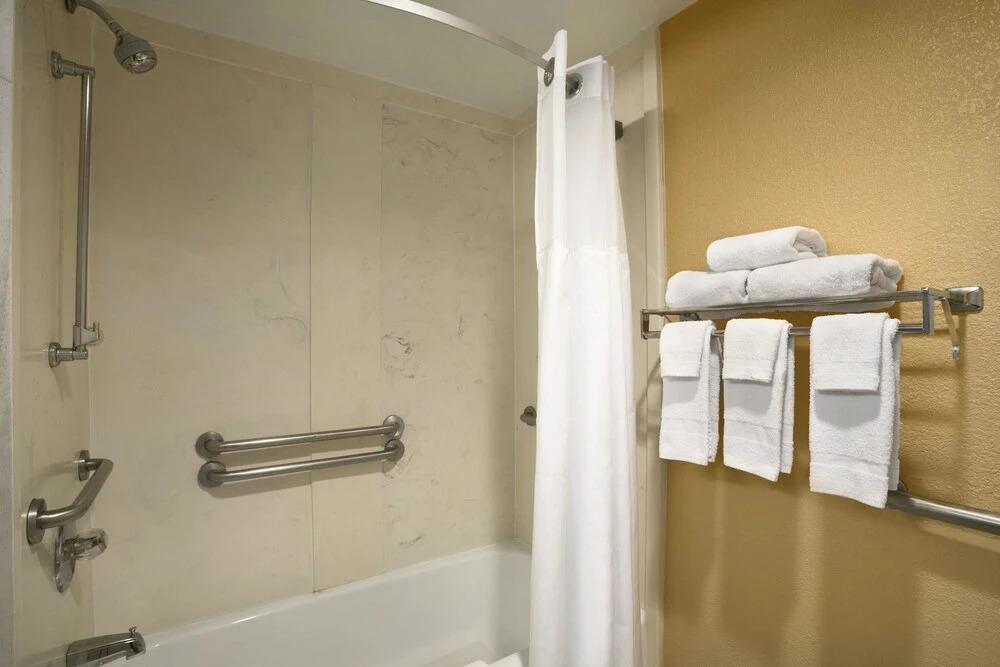 Days Inn Airport Nashville East