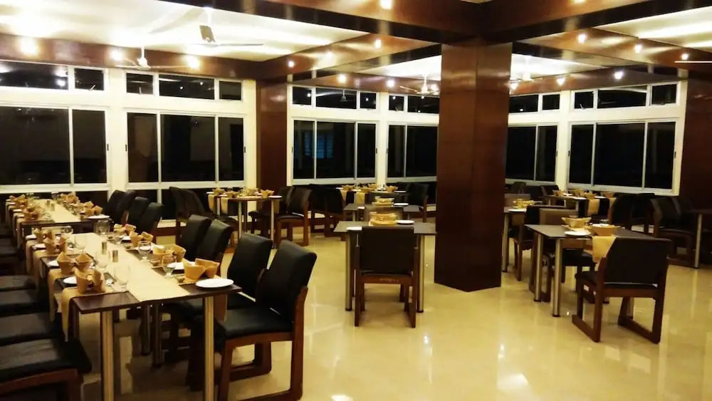 Polo Tura Hotel