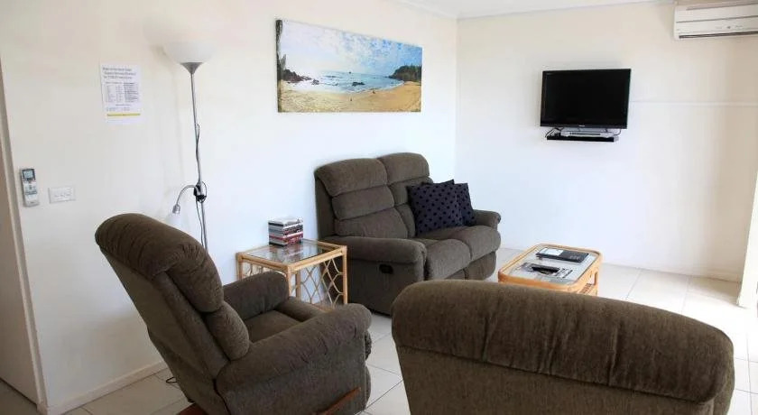 Beach House Holiday Apartments