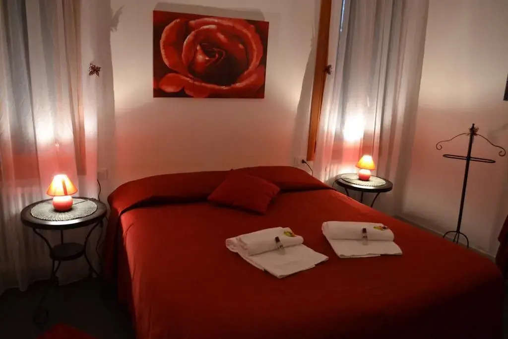 Anzolo Palace - Rooms & Apartments