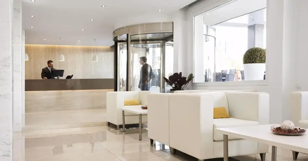 Hotel Las Arenas, Affiliated by Meliá