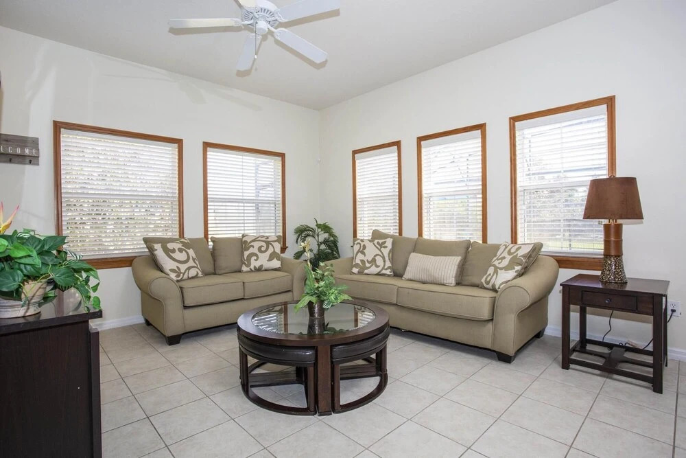 Encantada Resort 4 Bedroom w Pool Close to Disney 8570