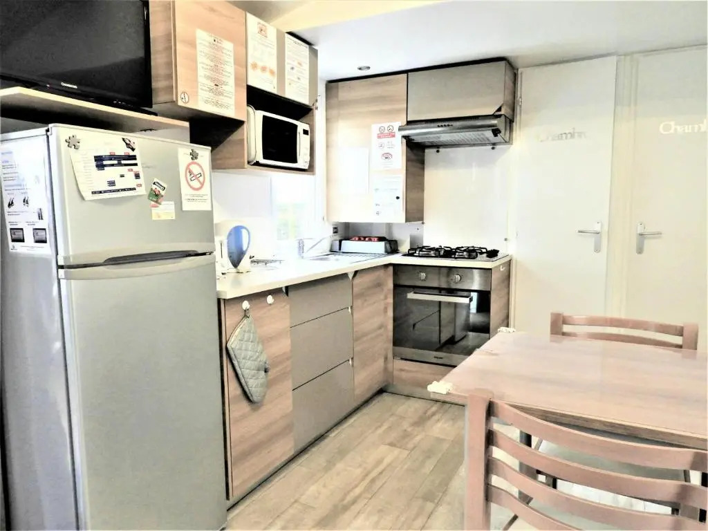 Mobil-homes proche de locéan