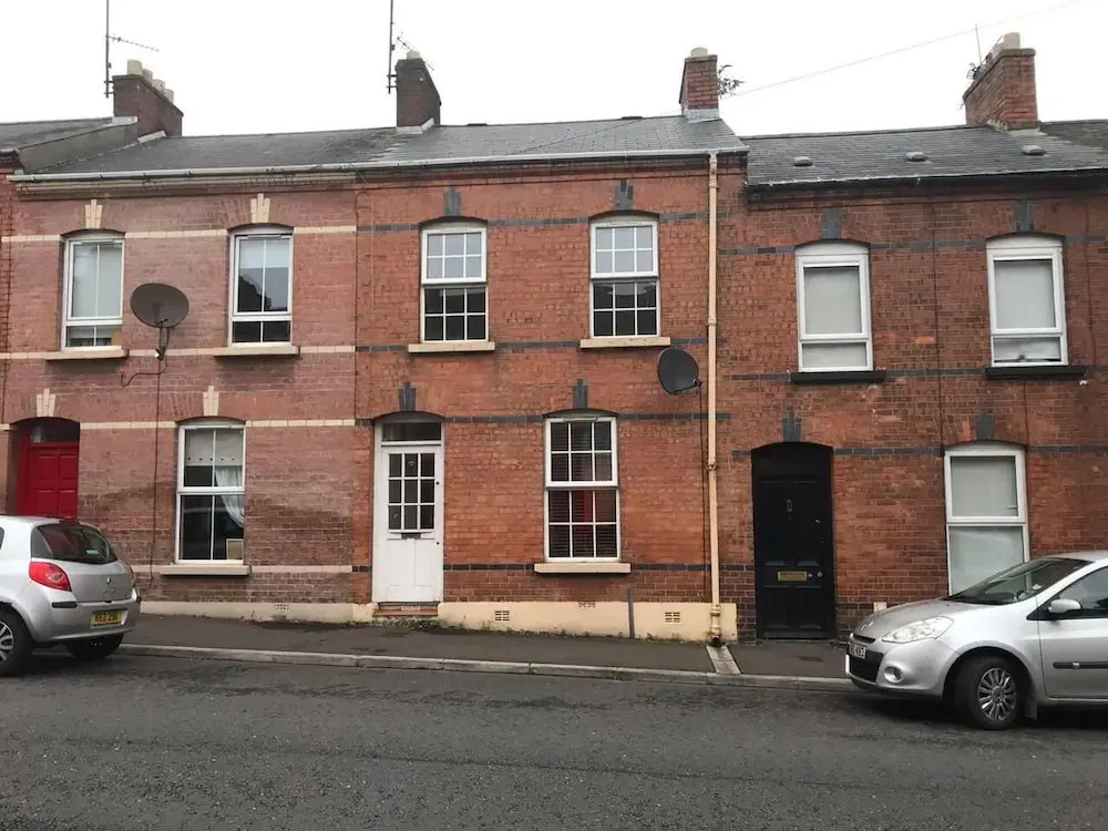 Cosy Urban 3-bedroom Terraced House in Derry