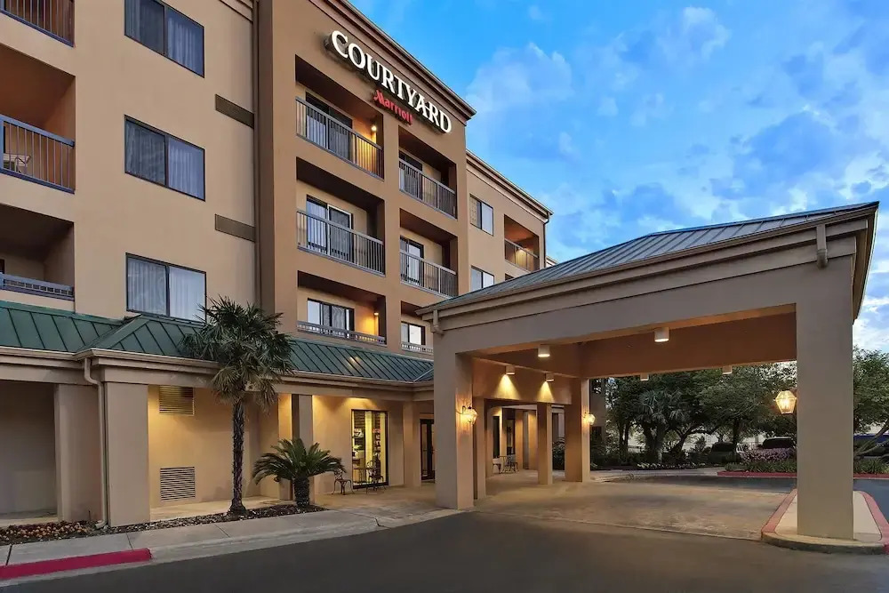Courtyard by Marriott Austin The Domain Area