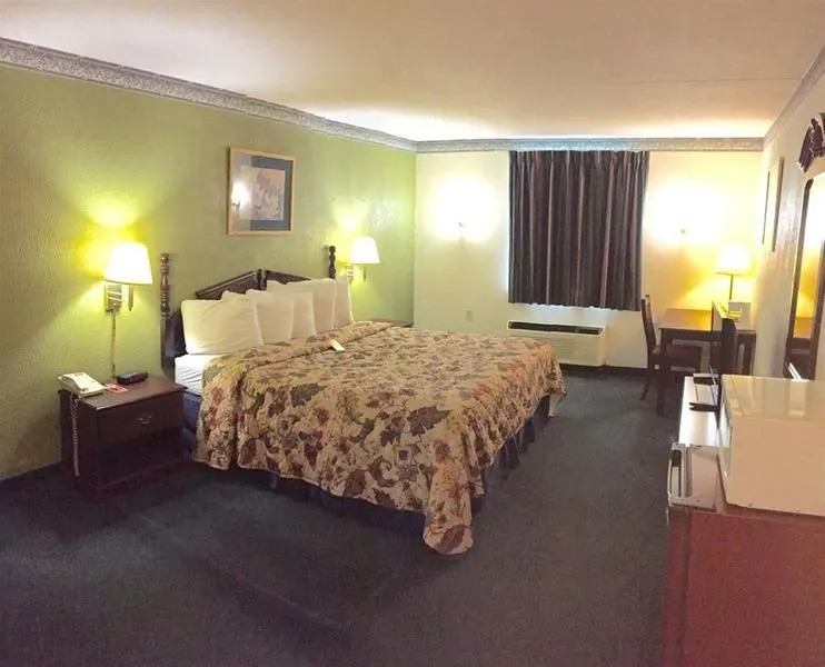 Quality Inn Airport