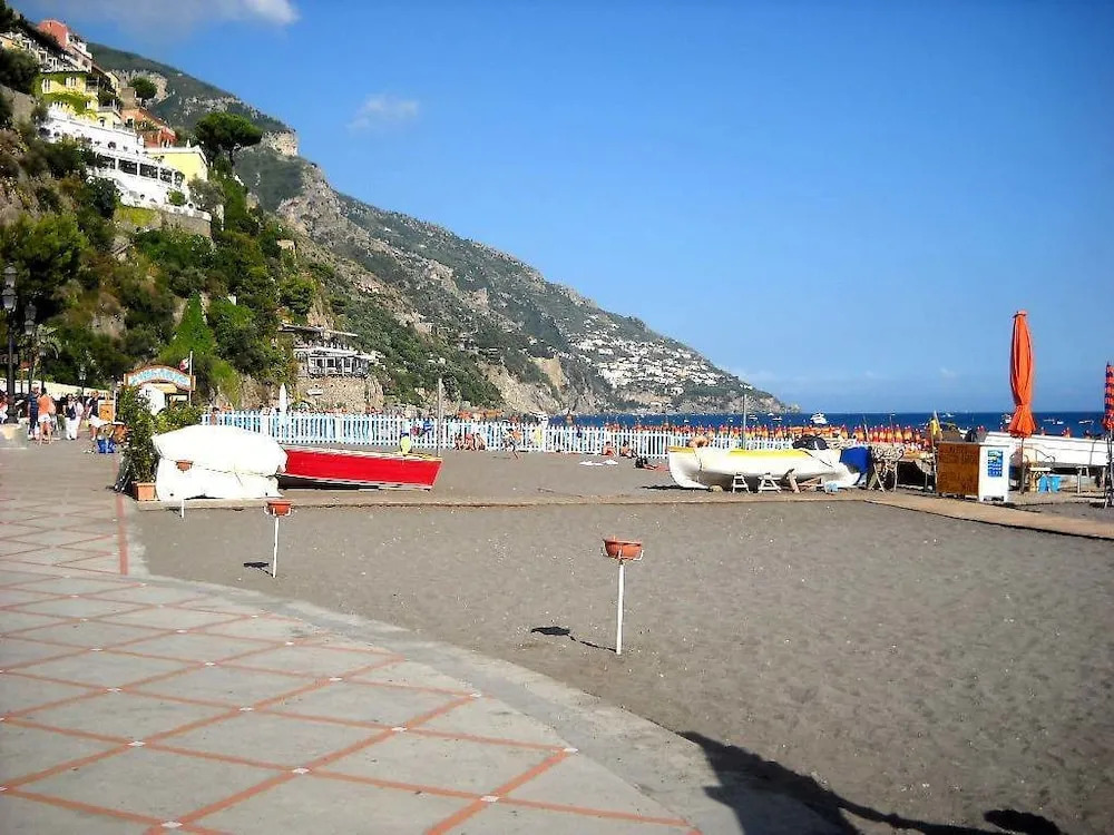 Villa Costanzo